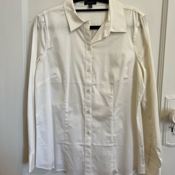 Women’s Button down (LP)